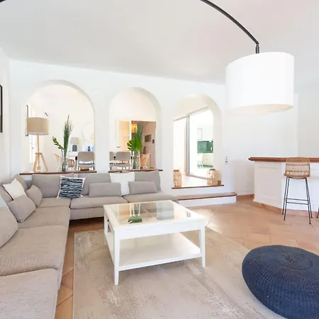 Nikki Villa Saint-Tropez