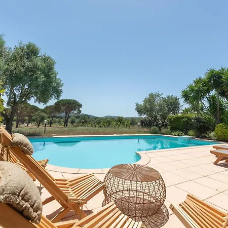 Nikki * Saint-Tropez